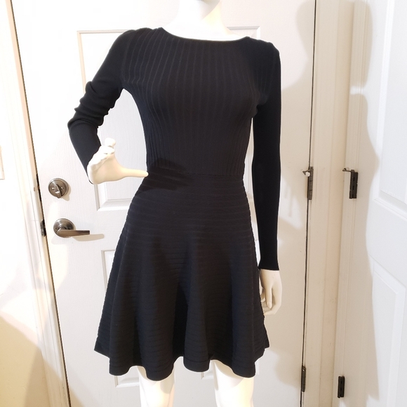 Top Shop lace-up back dress - Picture 2 of 14